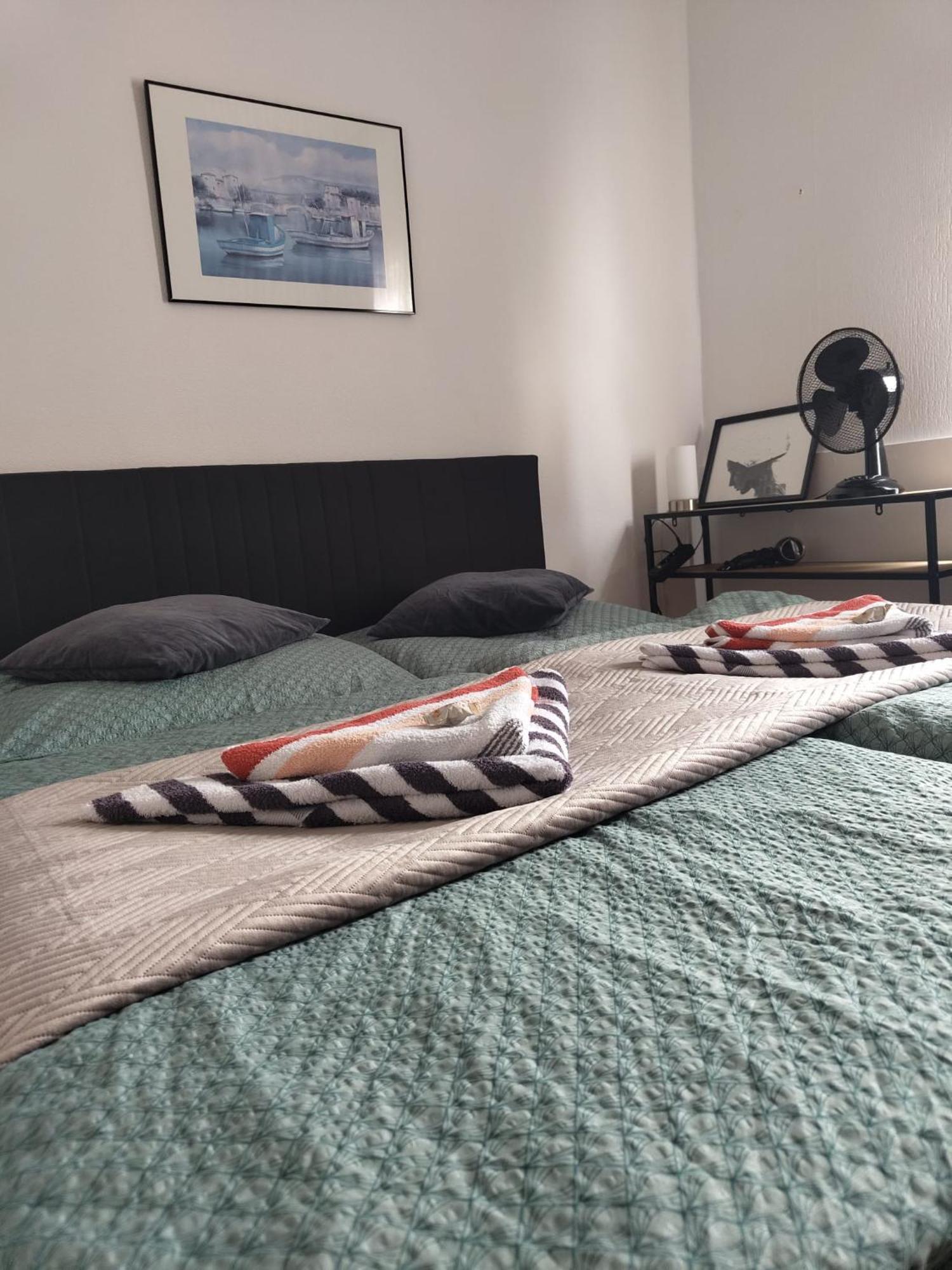 Guesthouse - Weeze Rooms Buitenkant foto