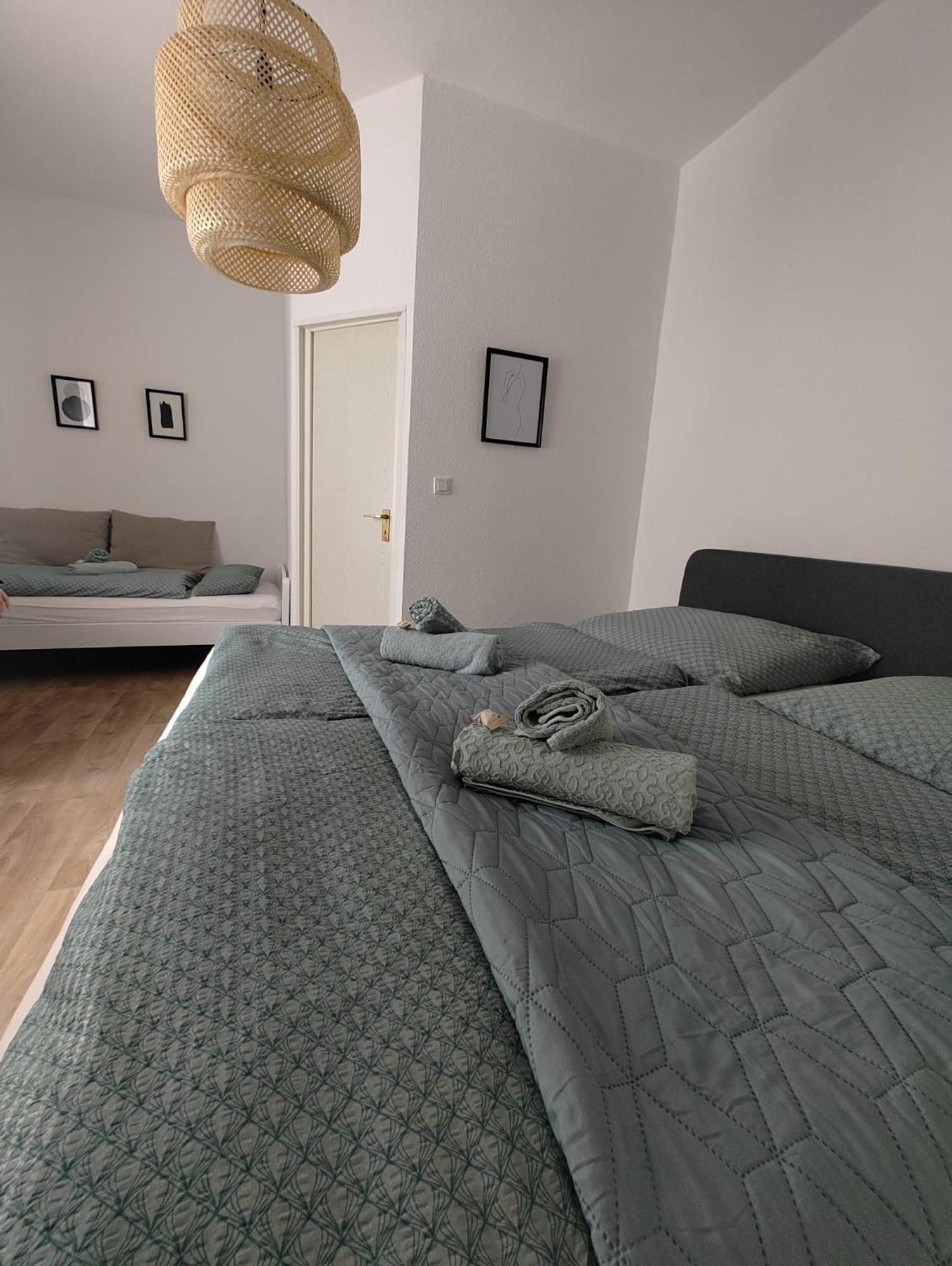 Guesthouse - Weeze Rooms Buitenkant foto